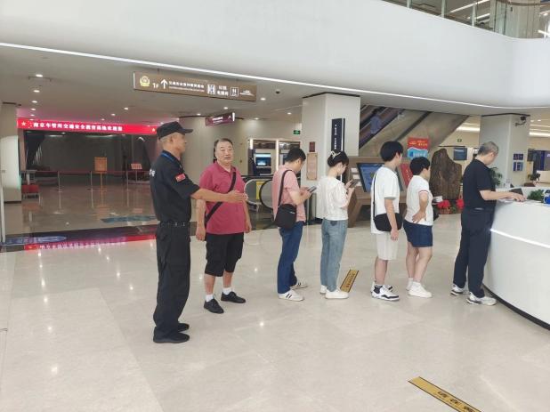 C:/Users/Administrator/Desktop/月滿(mǎn)中秋，南京市保安服務(wù)有限公司祝您中秋節(jié)快樂(lè)！/8.jpg8